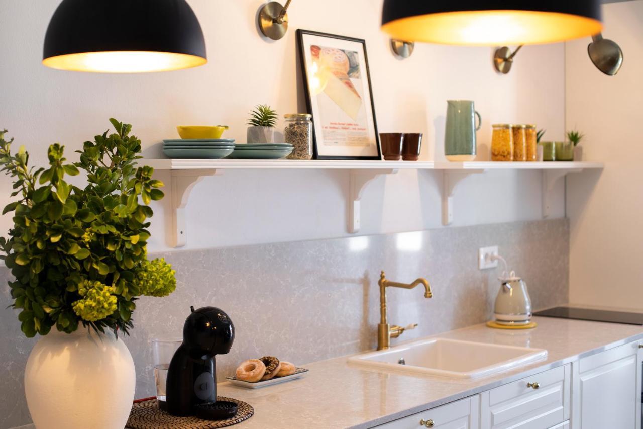 Apartman Luri Sutivan Dış mekan fotoğraf