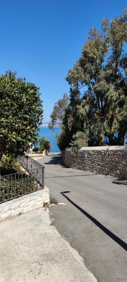 Apartman Luri Sutivan Dış mekan fotoğraf