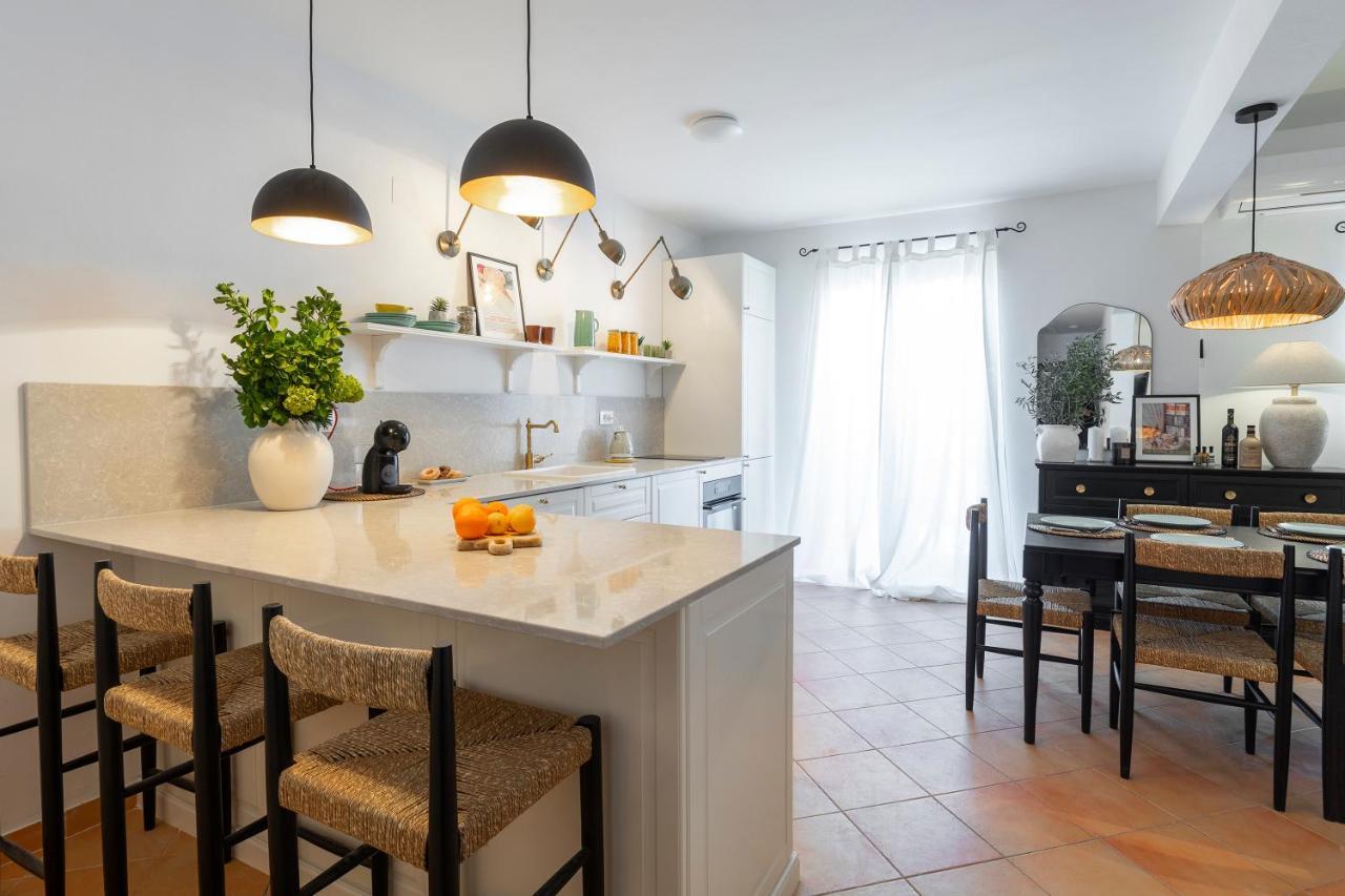 Apartman Luri Sutivan Dış mekan fotoğraf